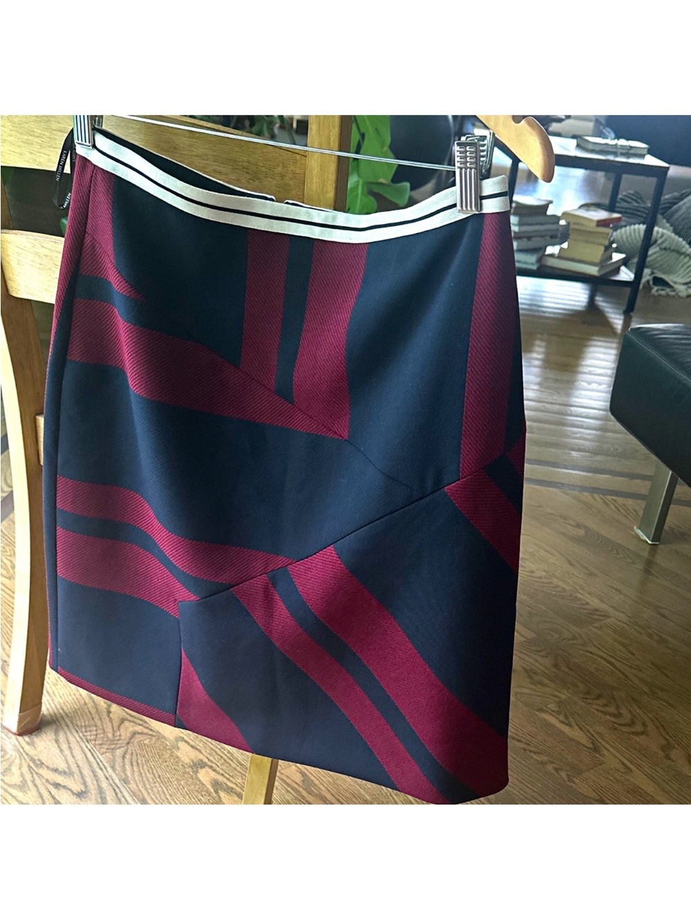 Karen Millen Navy and Burgundy Geometric Knit Mini Skirt